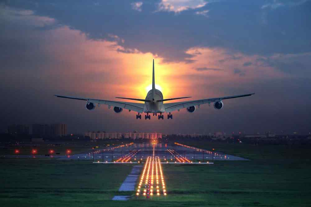 https://whitehawkcargo.com/wp-content/uploads/2015/09/shutterstock_1356599871.jpg